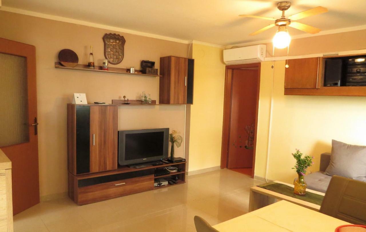 Great Apartment Mali Lošinj Esterno foto